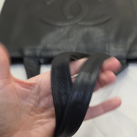 Chanel Black Caviar Leather Tote Bag (Entrupy COA INCLUDED) - Picture 7 of 17